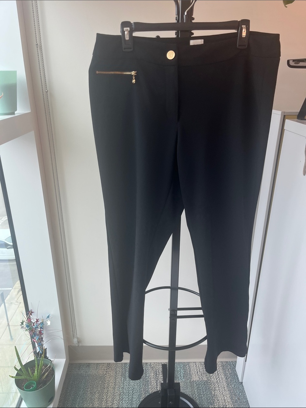 Anne Klein Black Stretch Wide Leg  Dress Pants with Gold Zip Accent